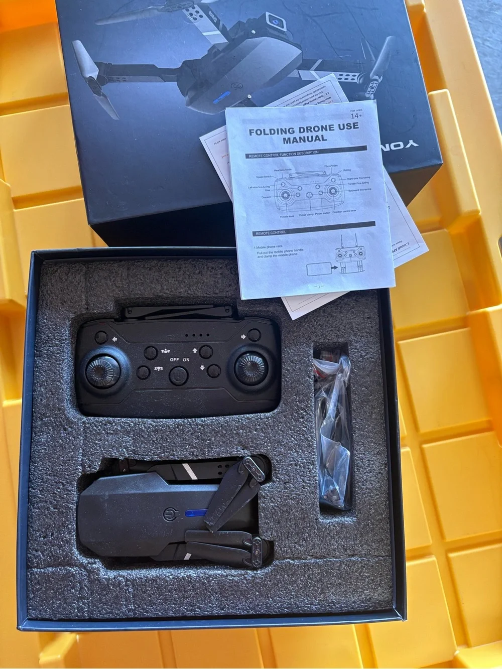 YOMI Foldable Camera Drone - Black